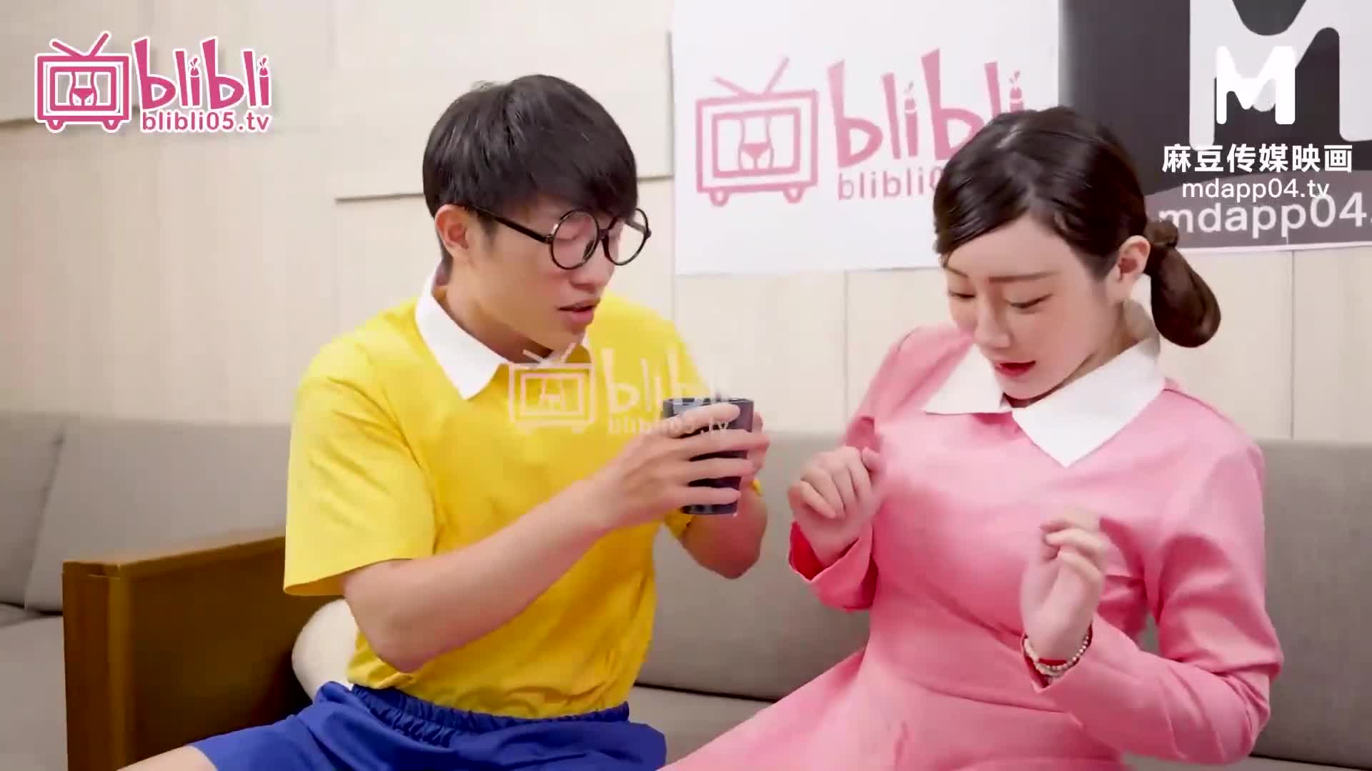 Nobita trộm nhìn rồi lao vào phòng tắm xuka múp rụp - Sex Hay - HeoVL