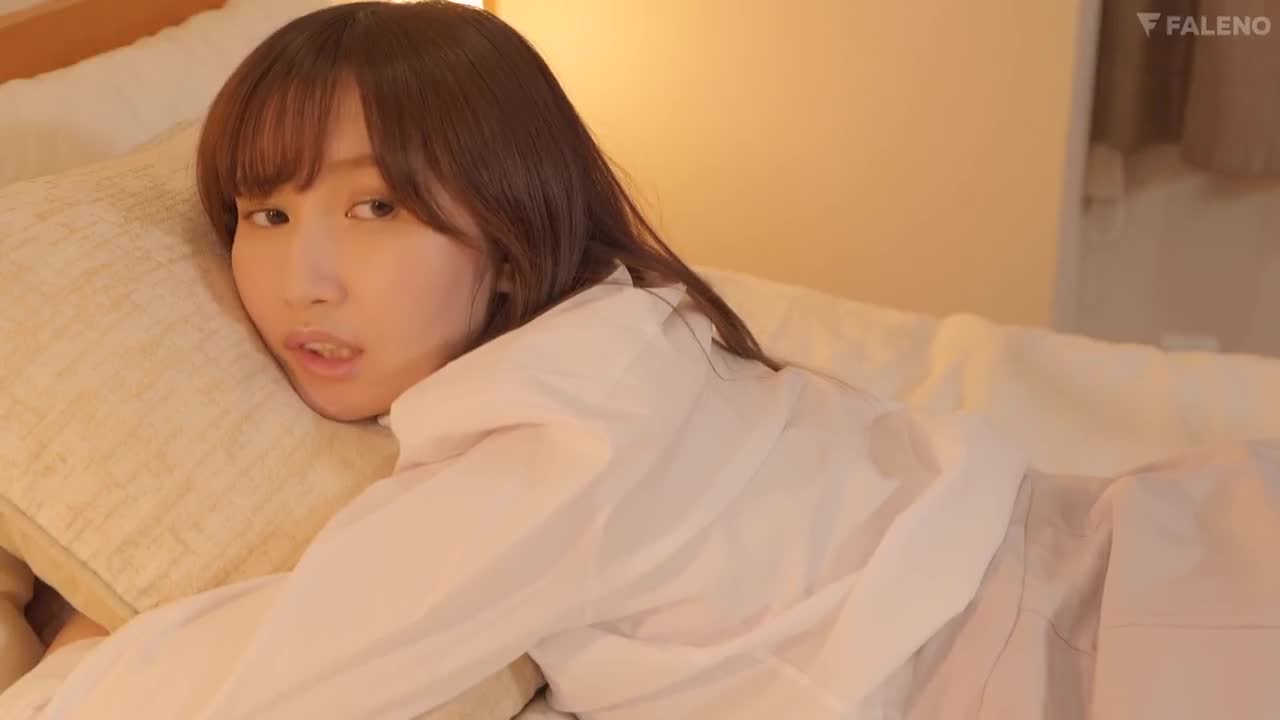 Cấp trên nữ không mặc quần lót ở cùng phòng trong chuyến công tác - Sex Hay  - SexTop1.bot