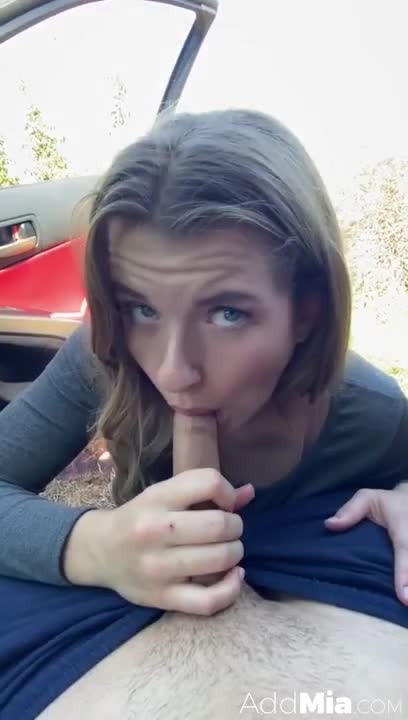 địt trộm với gái xinh ngay trên đường cao tốc